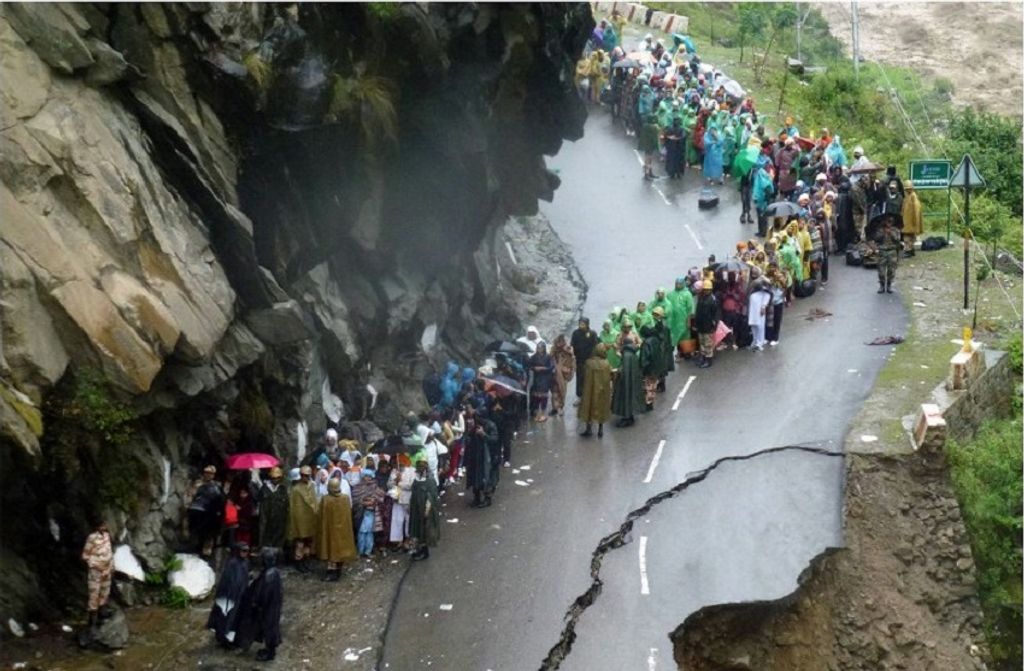 TOPSHOTS-INDIA-DISASTER-FLOOD